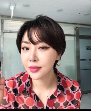 Narsha Instagram - #happynewyear 
🙏🐯