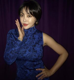 Narsha Instagram - 손민수 패션 이라는데

당최 뭔말인지 알려줘요‼️