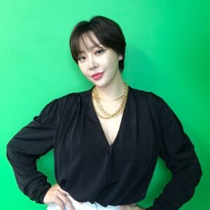 Narsha Instagram - 이제 다시 운동도 시작하고
그동안 돌보지못했던 
나를 좀 챙겨보려구요
몸무게도 다시 되찾고

쇠질 다시 시작해야지🏋🏻

#토닥토닥 #나자신