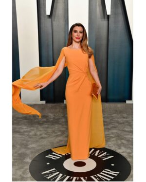 Nasim Pedrad Instagram - Thank you @paulekaofficiel for this dreamy little dress🧡🧡🧡 @vanityfair