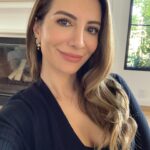 Nasim Pedrad Instagram - CHAD press day 1! Thank you to my glam team who dragged my ass out of a teenage boy and back into an adult woman🎷🎷🎷