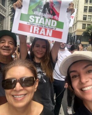 Nasim Pedrad Instagram - Forever w the people of Iran 💚🤍❤️