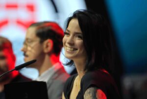 Nastassja Strobel Instagram - Hallo! 
Ist es schon zu spät für Gamescom Beiträge? 
Einer geht noch? 
Ok!

📸 @timguhlke