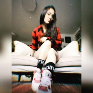 Nastassja Strobel Instagram - Habe beschlossen ab sofort nur noch Statement-Socken zu tragen. Aus Gründen.