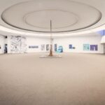 Natália Lage Instagram - Últimos dias pra conferir a exposição “Outras Paisagens” no Mac Niterói- espaço que por si só, já vale a visita. Estou com duas obras expostas, ao lado de outros artistas maravilhosos, só até domingo agora, 26/05. ✨