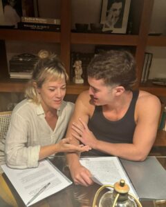 Natália Lage Instagram - começando o nosso “ensaio para um adeus inesperado” que é basicamente, sobre como se a(s)cende uma luz depois da dor… daqui a pouco eu e @caiomanhente contamos mais. brigada @anabeatriznogueira_oficial querida, por mais essa parceria ♥️💫✨ andiamo! 🙌🏽