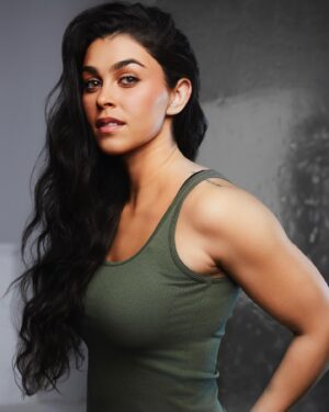 Natacha Karam Instagram - Staying Badass and Action Hero ready from here on out. 💪🏼
Im back b*tchess. This fire is LIT 🔥 

@eastonschirrastudio unbelievable talent for capturing his subjects true essence. 🙏🏼
