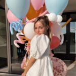 Natali Yura Instagram - Not my BD, it’s just sunny out and it’s making my heart happy 🥰