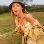 Natali Yura Instagram - I missed u guys! How’s it going? Swipe for 👒🚜🤚💚