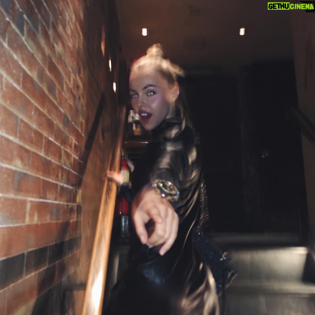 Natali Yura Instagram - January 2🤭 who is out and ready to blow up 2019?!!!🎉💥