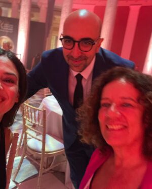 Natalia Dragoumi Instagram - 2023 international Emmy awards.
@iemmys 
Γιατί και ο κινηματογράφος κινδυνεύει να γίνει είδος υπό εξαφάνιση…
@stam_tsimtsili 
@katerina_geronikolou 
@mimi_denissi 
@antinoosalmpanis @toniasotiropoulou @olgamalea 
@nathanielbrendel @nathbrendel 
#cinema #emmyawards @nova_greece