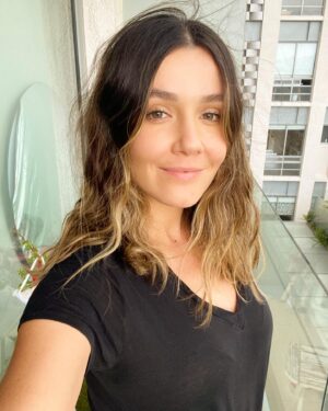 Natalia Guerrero Instagram - Nunca había valorado tanto tener un balcón. El regar mis plantas y aprender a estar tranquila. Hay mucho que agradecer y valorar. No necesitamos mucho para estar bien y felices! Les mando besos!! 🥰🥰