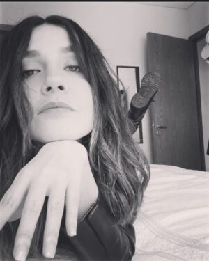 Natalia Guerrero Instagram - Me acabo de dar cuenta que en todas mis fotos salgo muy sonriente! No siempre estoy tan feliz. #anunciosinimportancia #ahok