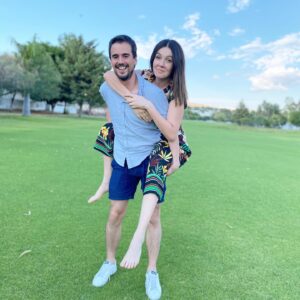 Natalia Guerrero Instagram - Ni aguanta nada.
Mido 1.80 calcúlenle cuánto peso en kilos exactamente  hoy en día!  Al que le atiné le doy un premio sorpresa.  Hagan sus cálculos, soy engañosa. Mañana subo una historia con  la prueba en la báscula .