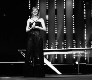 Natalia de Molina Instagram - Danke schön, San Valentín! Ich liebe dich.

1. World Premiere of Un año, una noche.
@berlinale ‘22
2. Godmother of the European Shooting Star Award.
@europeanfilmpromotion ‘22