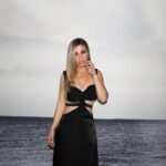 Natalia Instagram – @armanibeauty ✨ #acquadigio
–
vestido: @mallorythelabel
peluquería: @albertocerdan_ac
fotos: @raulphoto