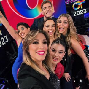 Natalia Instagram - Y se hizo la magia ✨ 

Gracias a @operaciontriunfo pudimos darle una sorpresa a este ser al que amamos y admiramos.

@chenoa eres maravillosa de verdad, ver como te emocionaste no tiene precio ❤️🥹 

También gracias a @primevideoes @gestmusic @enriclucena @veronikapareja por pensarlo y crearlo, fue un momento único que siempre nos lo llevaremos en nuestros corazones 🩷
compartir lo que más nos gusta con las personas que más nos gustan.

Que orgullo tener AMIGAS así, en mayúsculas 

@nataliaoficial @genomachado @chenoa @giselaoficial

Todo el camino ha sido una fantasía 🙏🏽
@_alejacastello @xusojones @ruthjimeneztv
@lladosergi 

Y para mas inri Gisela con Indiana dentro 🤰🏼🤍

MOMENTO ÚNICO E IRREPETIBLE
-
 
#operaciontriunfo #ot #otaldía