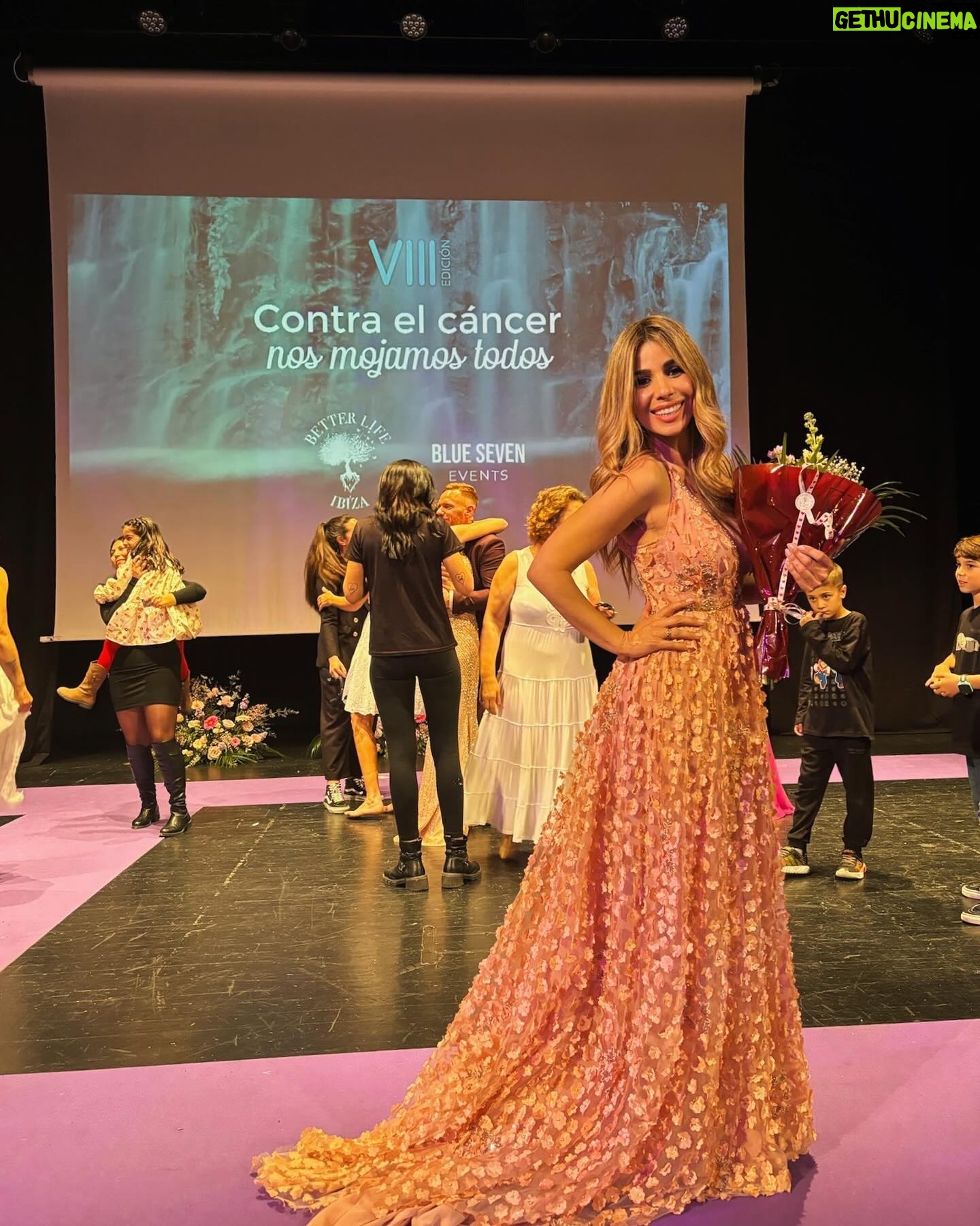 Natalia Instagram - un placer haber sido invitada de honor en la gala de @better_life_ibiza apoyando la lucha contra el cáncer 🩷 - vestido: @virginiavald