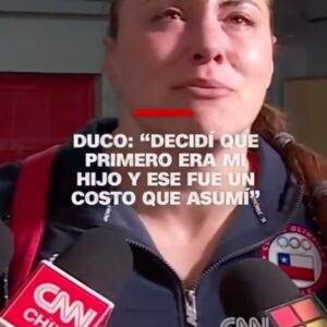 Natalia Ducó Instagram - Por todas nosotras ✊🏼 mamás que se sintieron representadas en estas declaraciones, que sin planearlo ni pensarlo, salieron de lo más profundo de mi ser. 
Esto representa el rol materno (que puede ser ejecutado por una mujer o por un hombre) el rol del cuidador. 
Que queda invisibilizado, en las sombras, y que se asume el costo en silencio. 

La transformación de las prioridades en la mujer después de ser madre.

El costo que decidimos asumir desde al amor. 

Y todo lo que nos falta como país y sociedad para poder hacer las dos cosas y no tener que elegir por una. Ser mamá presente y profesional. 

Me saco el sombrero por todas nosotras! 

Gracias por los miles de mensajes de apoyo, de empatía.

Video de @cnnchile