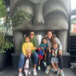 Natalia Ducó Instagram - Conmemoración del día internacional de la mujer con una de las mujeres que más admiro. #InternationalWomanDay 💜 DAME VALERIE ADAMS @valerieadams84 Mamá de 2 hermosos niños de 5 y 6 años! Volvió a competir después de ambos embarazos. Líder y activista en diferentes causas. 2x Campeona Olímpica 🥇🥇 1x Subcampeona Olímpica 🥈 4x Campeona Mundial 🥇🥇🥇🥇 4x Campeona Mundial Indoor 🥇🥇🥇🥇 3x Campeona Juegos de la Commonwealth 🥇🥇🥇🥇 2x Campeona Copa Continental de la IAAF 🥇🥇 Thanks @valerieadams84 for such a nice, powerful and inspirational conversation. Inspiración, ejemplo, mamá, líder, entrenadora, mujer, poderosa, potente, fuerte, resiliente. Mucho que aprender de ella. Pronto en Chile 🇨🇱
