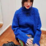 Natalia Ferviú Instagram - Ayer fui a @lasrozasvillage a inaugurar su Xmas Gastro Market, pero no me pude resistir y me hice antes estos looks 😜 ¿Cuál es vuestro favorito? #ad