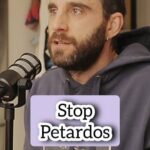 Natalia Ferviú Instagram - Más explosiones de amor y menos pirotecnia ✊🏻❤️ Aquí hablábamos de animales, pero gracias @danirovira por recordar que esto también hace sufrir a los peques con autismo o a las personas que esto les conecta con una situación traumática, como haber vivido una guerra... Es que de verdad ¡qué necesidad! 🥺 Pd: Tenéis el programa disponible, entero y gratis en Spotify, Ivoox, Apple Music y Amazon. Gracias por escucharnos ❣️ #Quesiquierooquesitengo