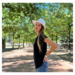 Natalia Sánchez Instagram - ¡Feliz domingo a tod@s! Lo sé…Hacía mucho que no me pasaba por aquí ¡perdonad! Pero esta “vuelta al cole” está siendo una LOCURA! Siento que me faltan horas y que no llego a nada!🙆‍♀️¡A ver si octubre nos trae un poco más de calma!🙏🤦‍♀️ ¡Os deseo un mes maravilloso! ¡A por él!💪😍
