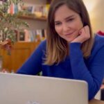 Natalia Sánchez Instagram - El domingo es un día corriente… menos corriente… 😏🥰 Como la Cuenta Online Sabadell, que da una rentabilidad de un 6 % TIN durante los tres primeros meses (y a partir del cuarto mes ¡seguirás disfrutando de la rentabilidad vigente, que actualmente es de un 2 % TIN! Todo ello equivale al 3 % TAE. Para un saldo máximo de 20.000 €!)😍 Además, no pagas comisiones de administración ni mantenimiento por tu cuenta, sin condiciones de ningún tipo! Y, encima, tienes una tarjeta de débito y una de crédito GRATIS ¡sin comisiones de emisión ni mantenimiento! Y, si domicilias tus recibos de luz y de gas, te devuelven el 3% de esos recibos. ☺️ ¡¿Qué más se puede pedir?! (Entrad en bancsabadell.com para saber todo sobre esta promoción. 🥳) ¡Que viva lo corriente menos corriente! #CuentaOnlineSabadell #QueVivaLoCorrienteMenoscorriente #sabadellcuentaonline * Información legal en el video. Entra en bancsabadell.com/cuenta-online/ para saber más sobre esta promoción