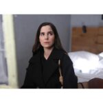 Natalia Sánchez Instagram – Trabajar con este hombre es otro nivel… Me quedo tan embobada viéndole trabajar que me cuesta concentrarme…🎥❤️🙏 Sé que siempre lo digo pero… ¡tengo la mejor profesión del mundo y nunca, NUNCA dejo de aprender…! 🙏Thank you @thebillybaldwin for being such an amazing partner in crime! #MyMotherIsACosmonaut
📸 By: @arditalimemeti