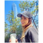 Natalia Sánchez Instagram – ¡Nueva York no puede ser más increíble y nunca deja de sorprenderme!😍🗽🍎Y si, encima, es rodando una peli… ¿qué más puedo pedir?!😍🙏
(En nada os comparto vídeo del viaje porque está siendo brutal…🙆‍♀️😍) #NewYork #Manhattan #FelizMartes !