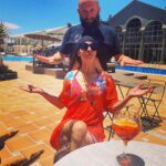 Natalia Tena Instagram – @molotovjukeboxofficial on tour. @tombasswilson and me warming up for our gig tomorrow Fuerteventura @fuerteventuraenmusica