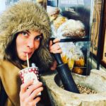 Natalia Tena Instagram - BARCELONA, MI AMOR! Fuimos a celebrar la Reina de los Bares @canyella_vins @pepa_bar_a_vins comer, beber y bailar en su honor. Vi viejos amigos, hice mucho HA HA y Blah Blah. No quiero volver a London!