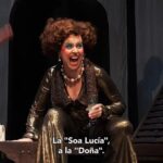 Natalia Valdebenito Instagram – En “El asilo contra la opresión”, la gran Natalia Valdebenito representa a Lucía Hiriart. En sus palabras, un personaje duro y difícil pero tan entretenido que a la actriz y comediante nacional le encanta interpretar.
Un desafío que comparte junto a un tremendo y polifacético elenco en esta genial comedia negra de Alejandra Matus, dirigida por Los Contadores Auditores.
EL ASILO CONTRA LA OPRESIÓN
📆 1 al 4 de mayo – 19:30 horas
➡ 20% de descuento para socios de la Comunidad de las Artes (@comunidad_delasartes)
🎟 Entradas en Ticketmaster.cl y sin recargo en boleterías del Teatro
📌 Co-producción: GAM y TBB