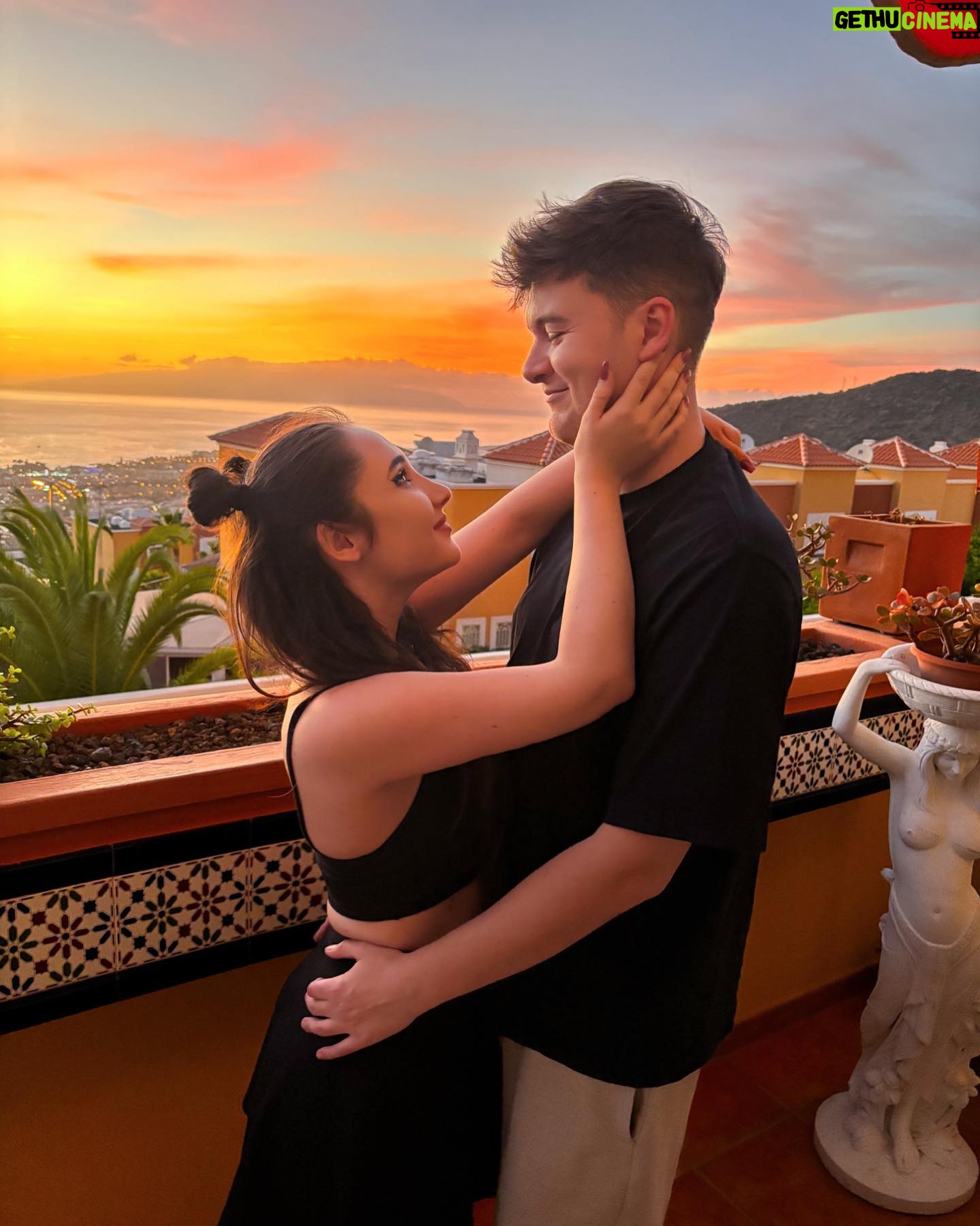 Natálie Grossová - 1.9K Likes -