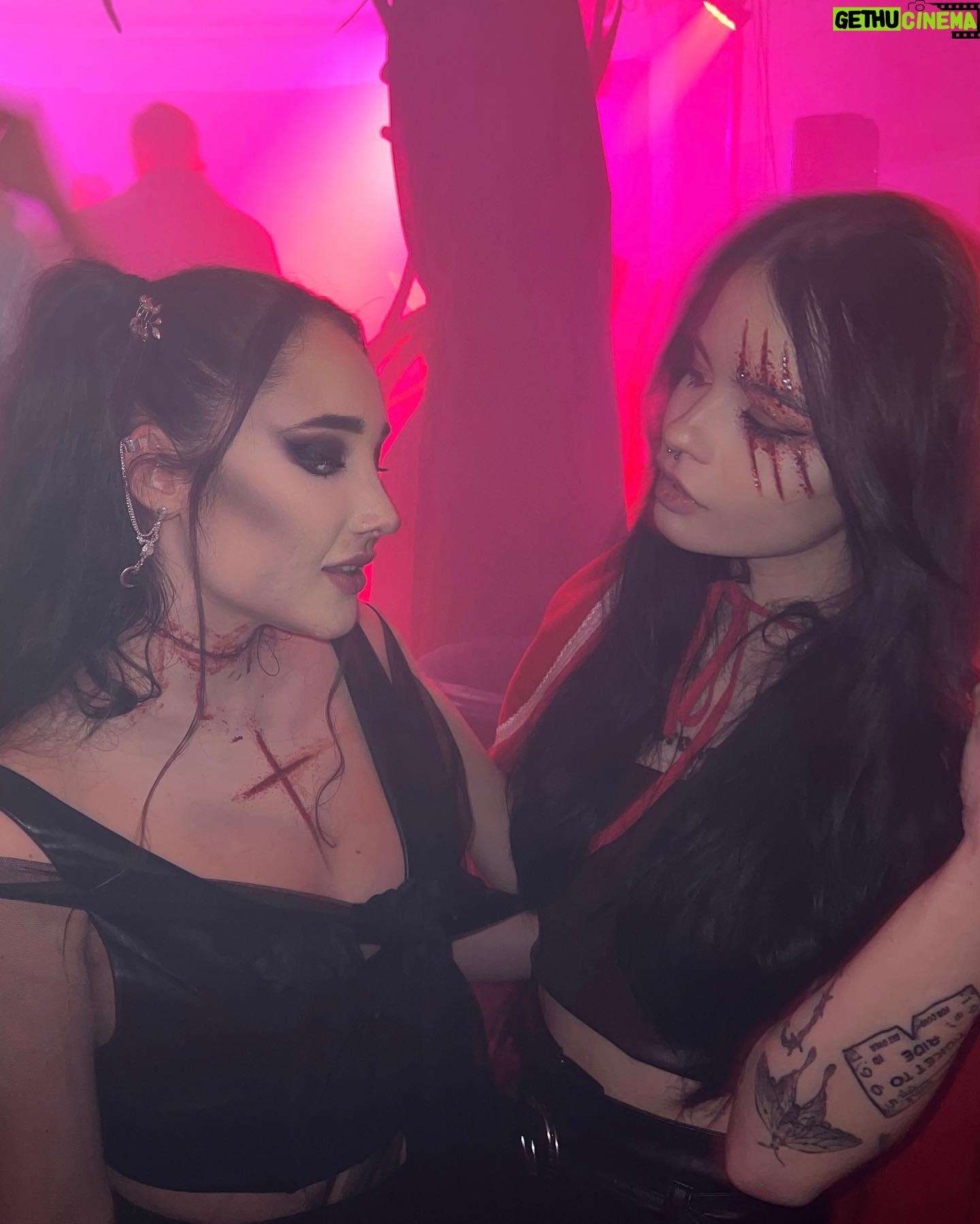Natálie Grossová - 2.5K Likes - HALLOWEEN 2023🖤🔥