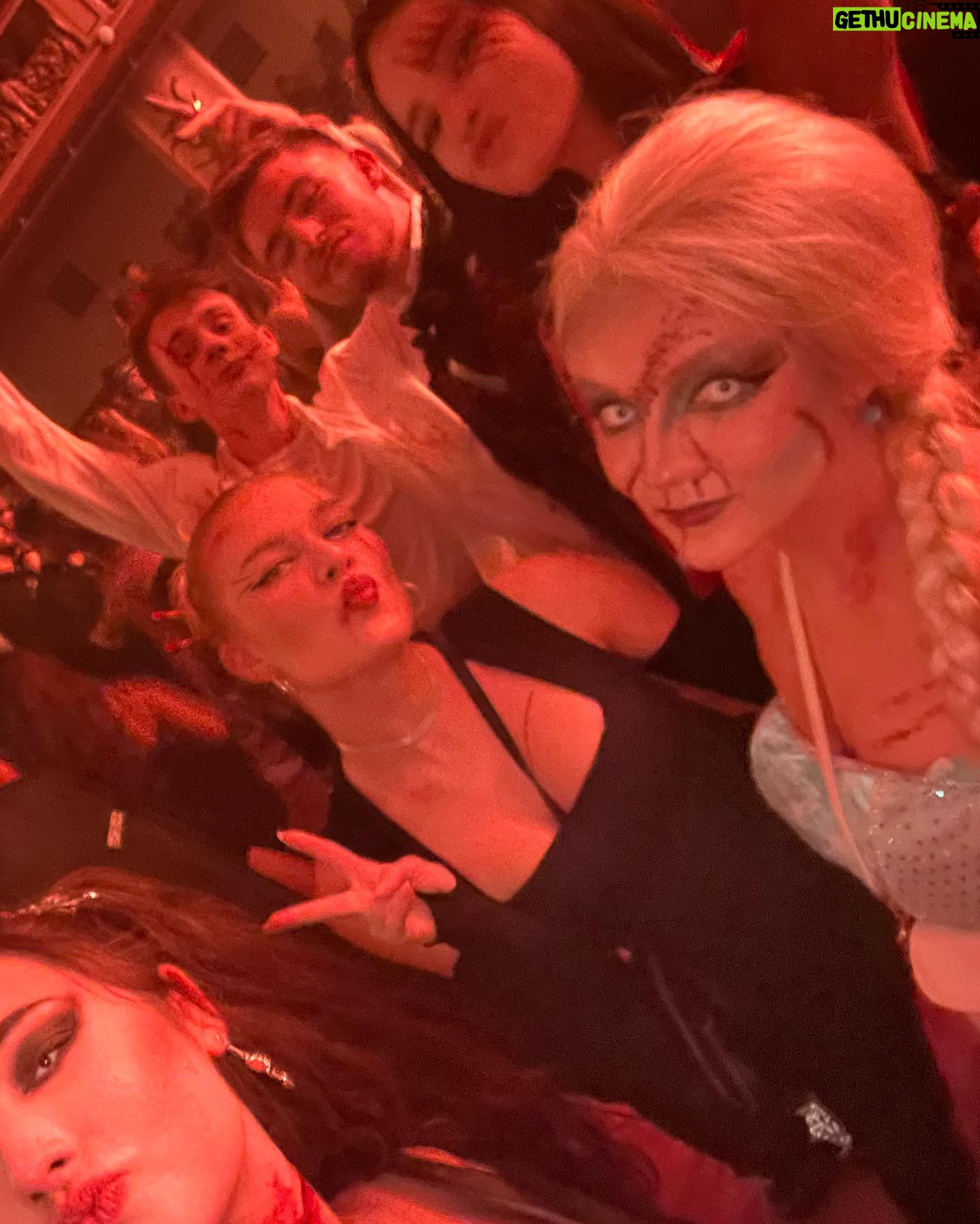 Natálie Grossová - 2.5K Likes - HALLOWEEN 2023🖤🔥