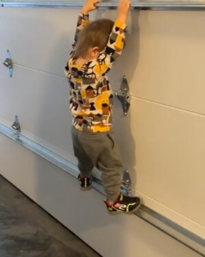 Natalie Krill Instagram - My baby is 2 years old today. He’s a music loving climber. An explorer of nature. A little joker. A lover. The best snuggler. And mama and Isa’s little boy. We love him so much. Watching him grow and change and become his own little person is such an honour. Happy birthday baby. ❤️🤩🤩

His adorable little puppy robe is from the amazing @beeja.may ❤️