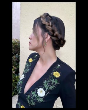 Natalie Morales Instagram - In @stellamccartney for the @green4ema awards 

Styled by @kimmyerin 
Makeup by @makeupbymyriama 
Hair by @kattthompson 
💚