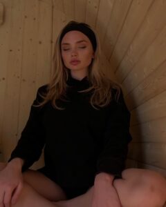 Natalie Alyn Lind Instagram - 2024’s theme is healing