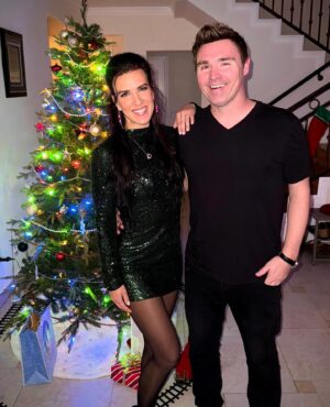 Natalie Burn Instagram - Happy Merry Christmas🎄🎁🎉

N   T = 💍❤️🎊👈