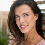 Natalie Burn Instagram - Some headshots by @taylorbrooksstudios 📸