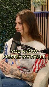 Natalie Cuomo Instagram - The one time I became a therapist 🥸… what’s your therapy etiquette?! New episode out now with @caitlinpeluffo and check out her new album Dirty Bird! 🐦 #podcast #funny #therapy #therapist #therapistsofinstagram #comedian #standupcomedian #standupcomedy #haha #lol #podcastclips #podcasting #podcastlife #podcastshow #podcastersofinstagram
