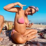 Natalie Martinez Instagram – Bu Bump Dump 😳😂 #Malibu 📷 @mela_selva @ninomunoz