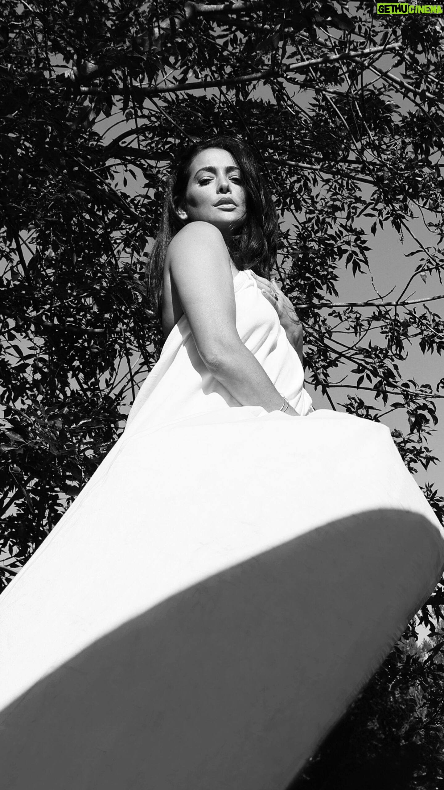 Natalie Martinez Instagram - Daze in the hills By @BrandanBath
