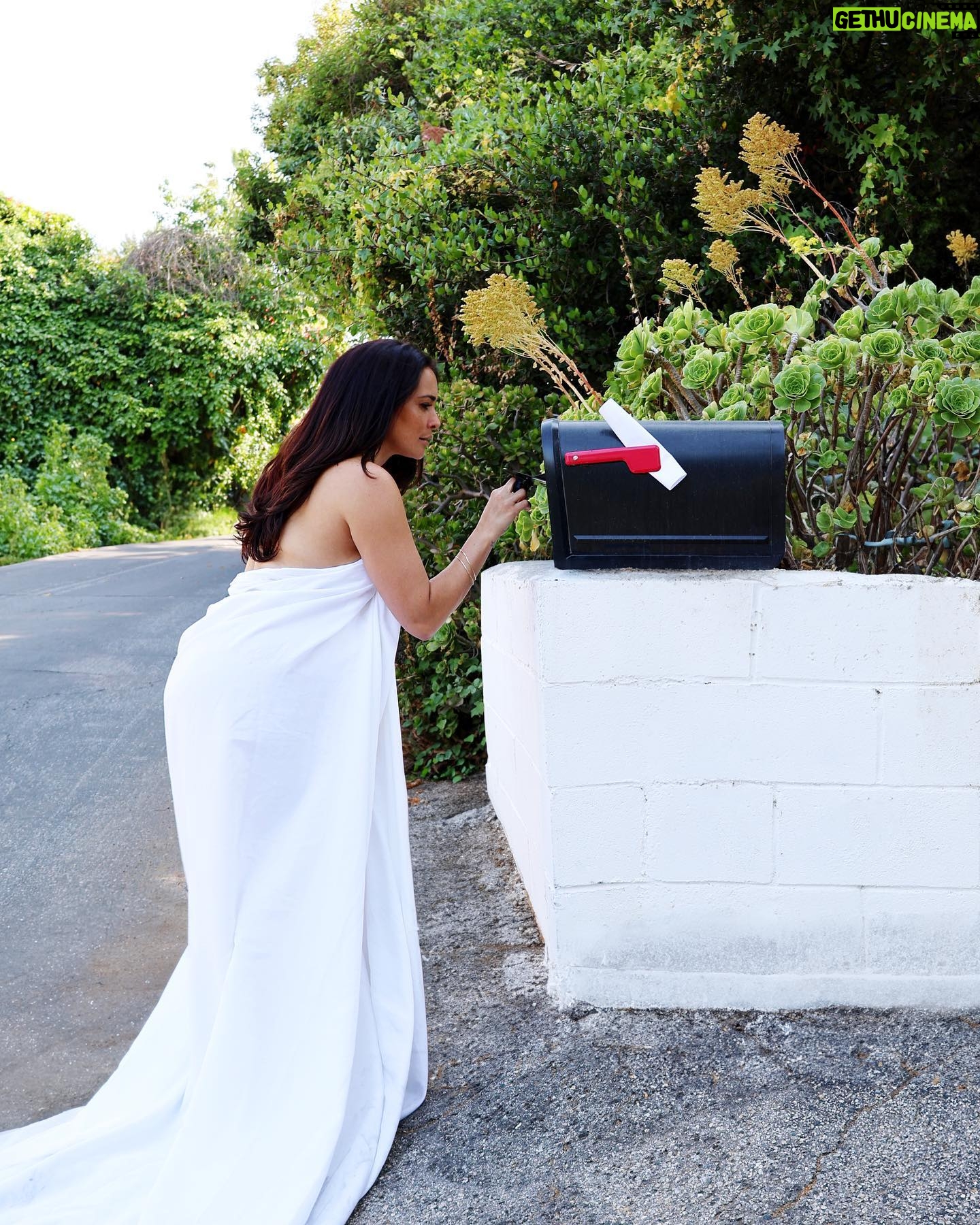 Natalie Martinez Instagram - Daze in the hills By @BrandanBath