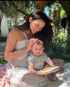 Natalie Martinez Instagram - 𝕐𝕠𝕦𝕣 𝕡𝕣𝕖𝕥𝕥𝕪 𝕔𝕠𝕠𝕝 𝕜𝕚𝕕, 𝕊𝕠 𝕝𝕦𝕔𝕜𝕪 𝕥𝕠 𝕓𝕖 𝕪𝕠𝕦𝕣 𝕞𝕠𝕞 💙