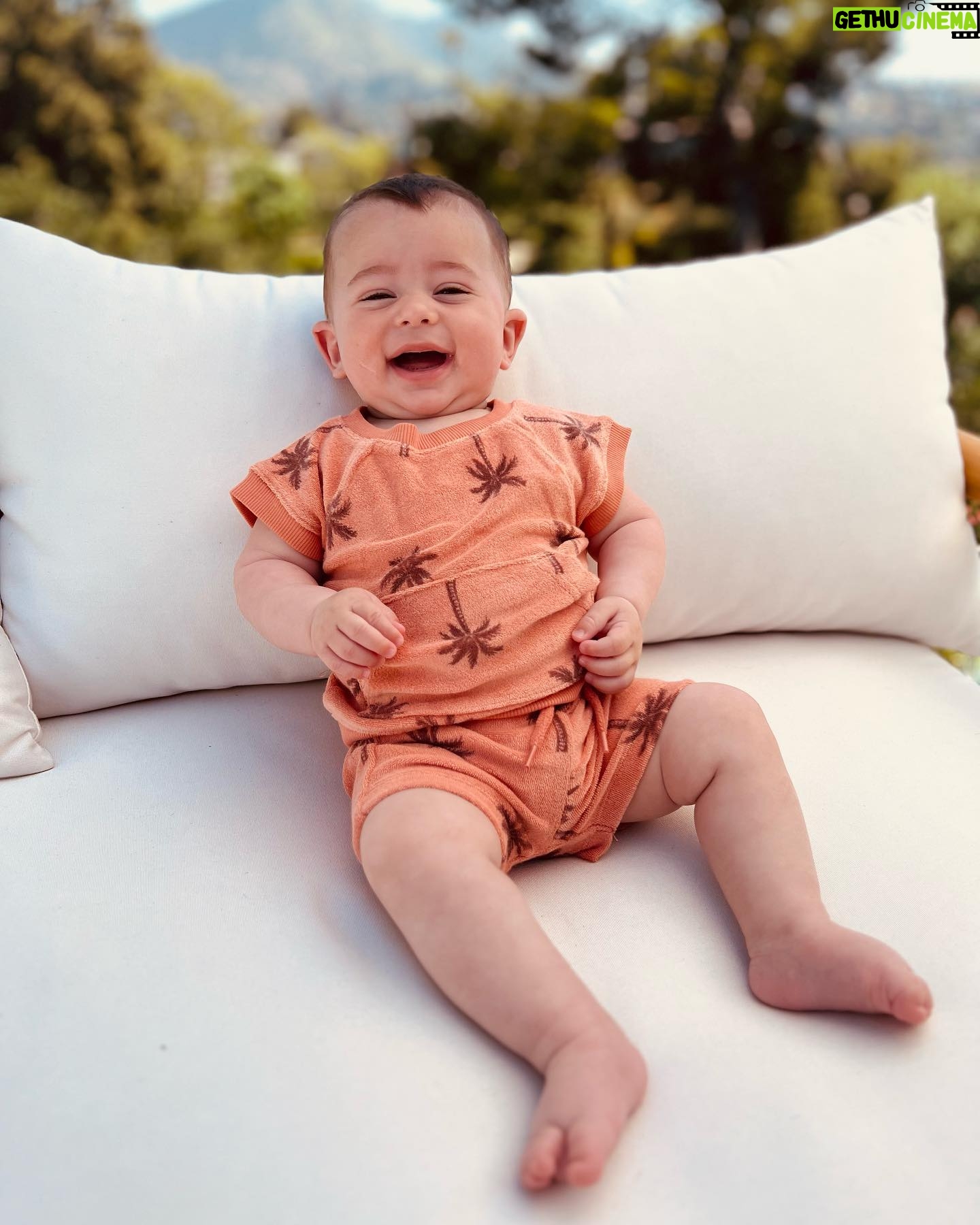 Natalie Martinez Instagram - 𝕐𝕠𝕦𝕣 𝕡𝕣𝕖𝕥𝕥𝕪 𝕔𝕠𝕠𝕝 𝕜𝕚𝕕, 𝕊𝕠 𝕝𝕦𝕔𝕜𝕪 𝕥𝕠 𝕓𝕖 𝕪𝕠𝕦𝕣 𝕞𝕠𝕞 💙