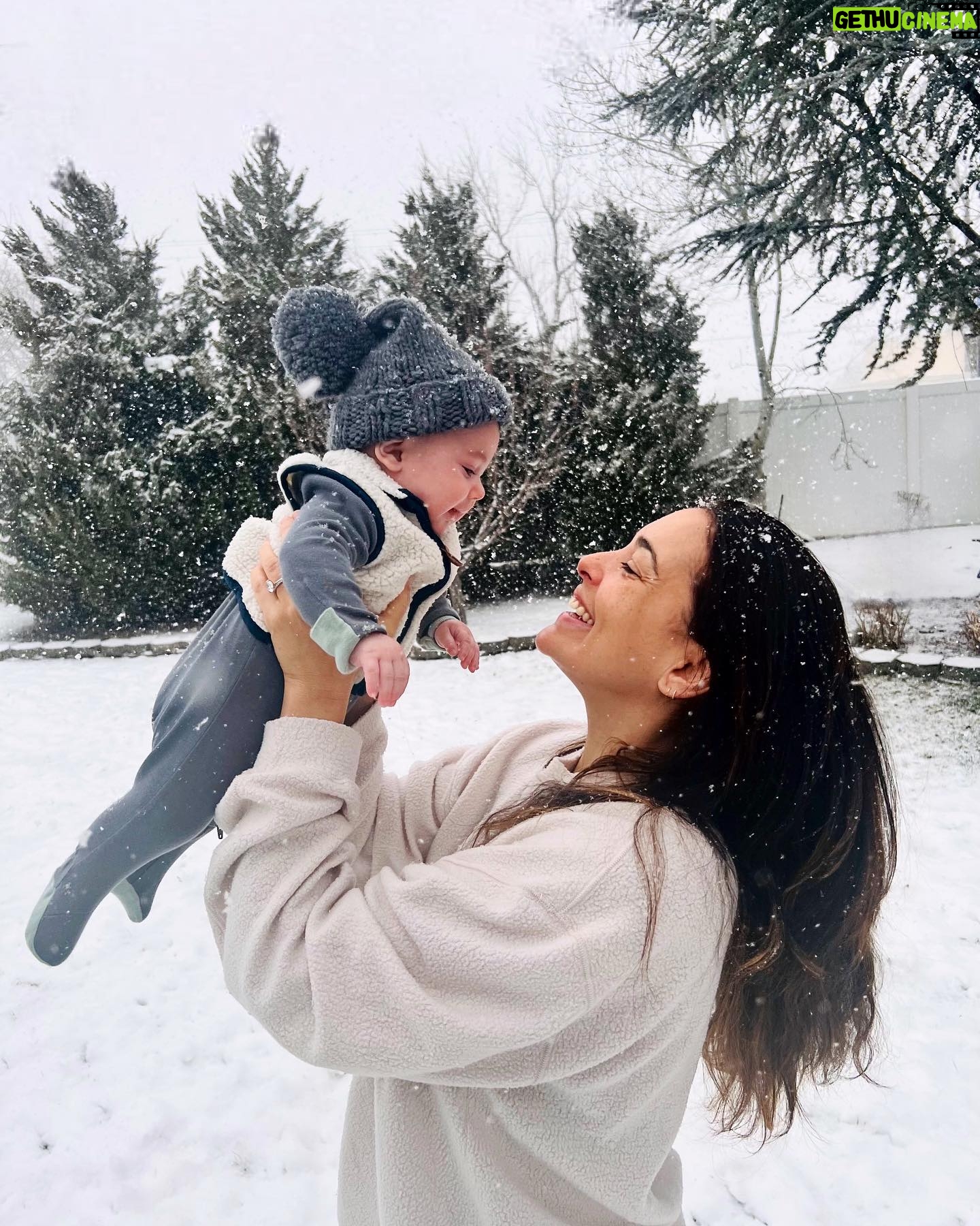 Natalie Martinez Instagram - 𝕐𝕠𝕦𝕣 𝕡𝕣𝕖𝕥𝕥𝕪 𝕔𝕠𝕠𝕝 𝕜𝕚𝕕, 𝕊𝕠 𝕝𝕦𝕔𝕜𝕪 𝕥𝕠 𝕓𝕖 𝕪𝕠𝕦𝕣 𝕞𝕠𝕞 💙