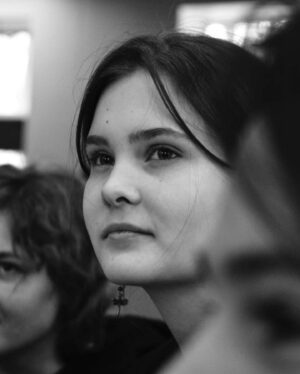 Nataliia Vasko Instagram - @934school - моя надзвичайна  історія талановитих відкриттів! Люблю Вас! 💕 
фото Artem Gvozdkov✌️📸
Olesia Korzhenevska💓
Мамині смаколики для наших любих учнів!💙💛💙💛💙💛