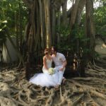Nataliia Denysenko Instagram – Сьогодні у нас з @andreyfedinchik річниця весілля 🤵🏻‍♂️👰🏼‍♀️🤍
1.04.2017 року на Мальдівах 🏝️ми побралися 🤍
Лише він і я 🙏🏻 ніяких гостей, це було свято лише для нас двох , наше перше (і головне весілля))) 
Потім ще були декілька весіль з гостями/розписом, потім ще весілля на 4ту річницю … і мені хочеться ще 😅👌🏻 
Вважаю що образ нареченої мені дууууже личить, скажіть? 
7 років подружнього життя 🤍
Сьогодні і приємний день і не дуже , бо саме сьогодні я знов провела свого чоловіка у відрядження, заради перемоги і захисту нашої країни🙏🏻😔
Як же хочеться скоріше мирного неба , і такого просто щастя яке було 🫶🏻